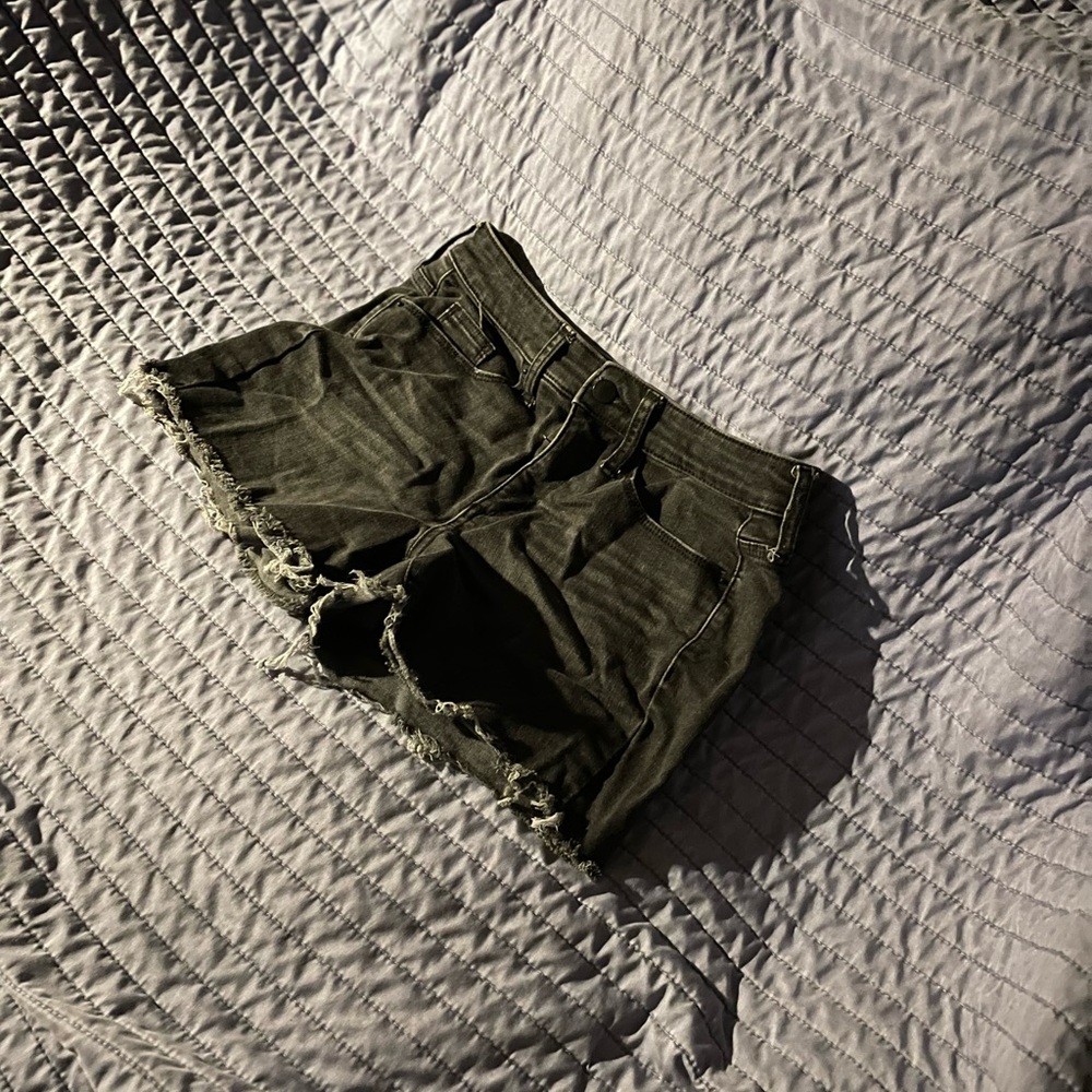 Universal Thread Shorts - Picture 4 of 8